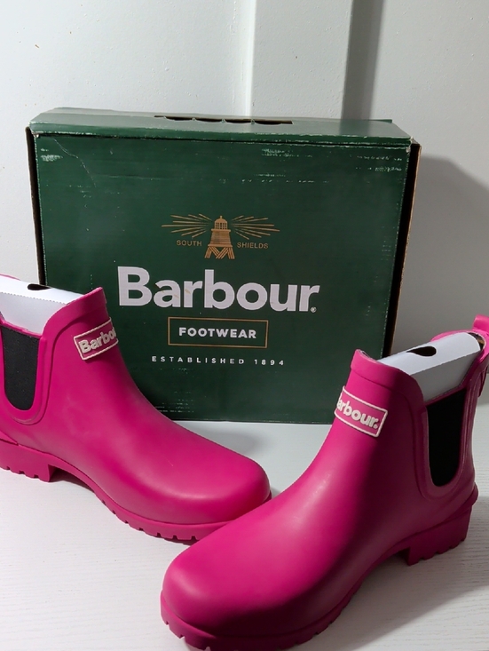 Barbour Shoes - Barbour NIB Rain Boots 8 Pink